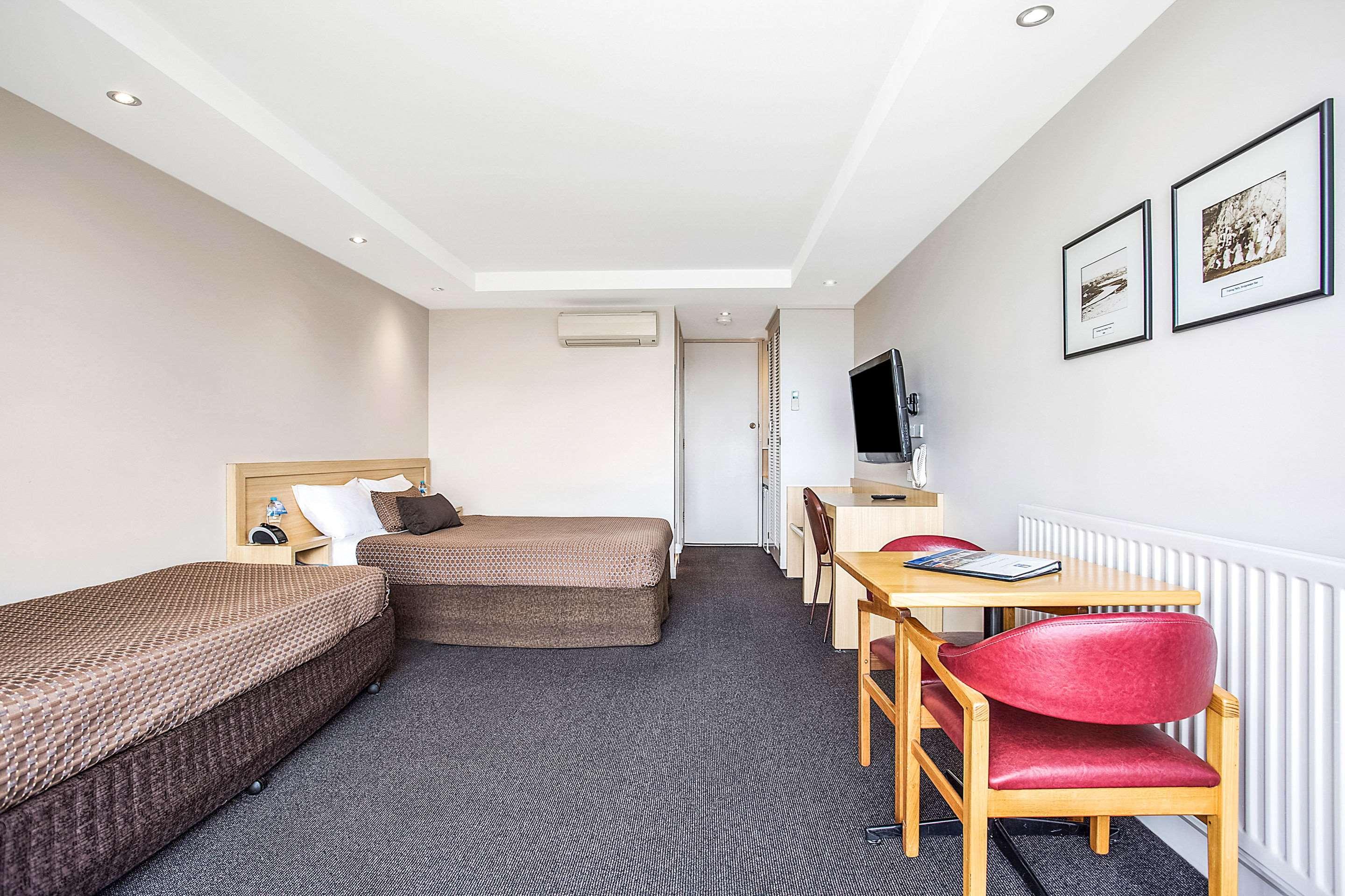 Richmond Henty Hotel Portland Bagian luar foto