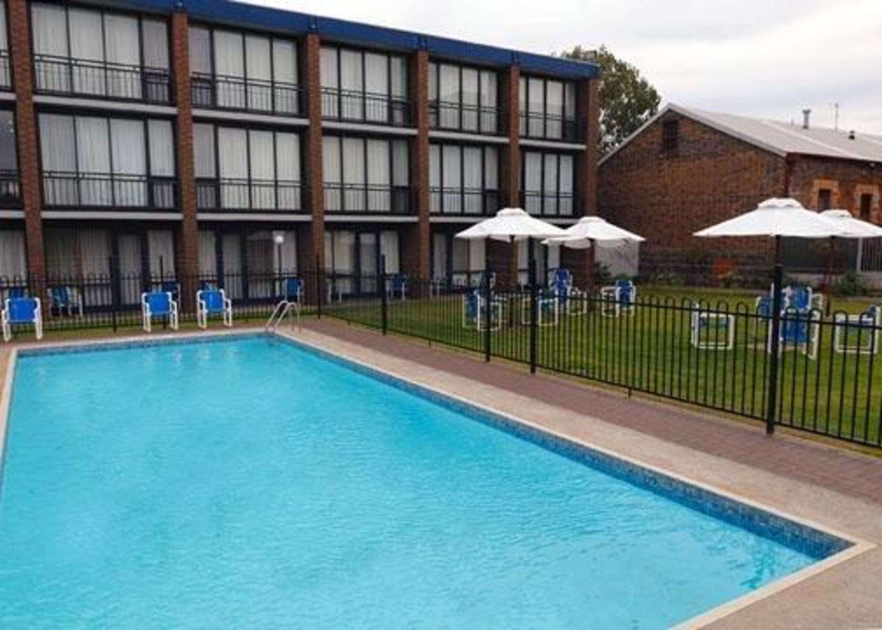 Richmond Henty Hotel Portland Bagian luar foto