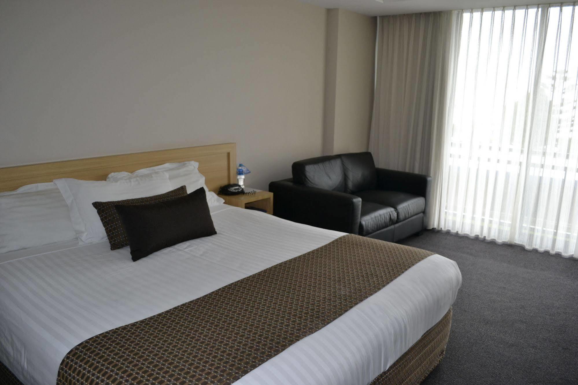 Richmond Henty Hotel Portland Bagian luar foto