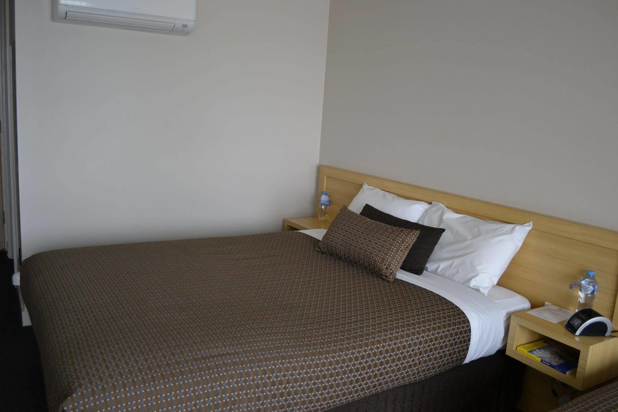 Richmond Henty Hotel Portland Bagian luar foto