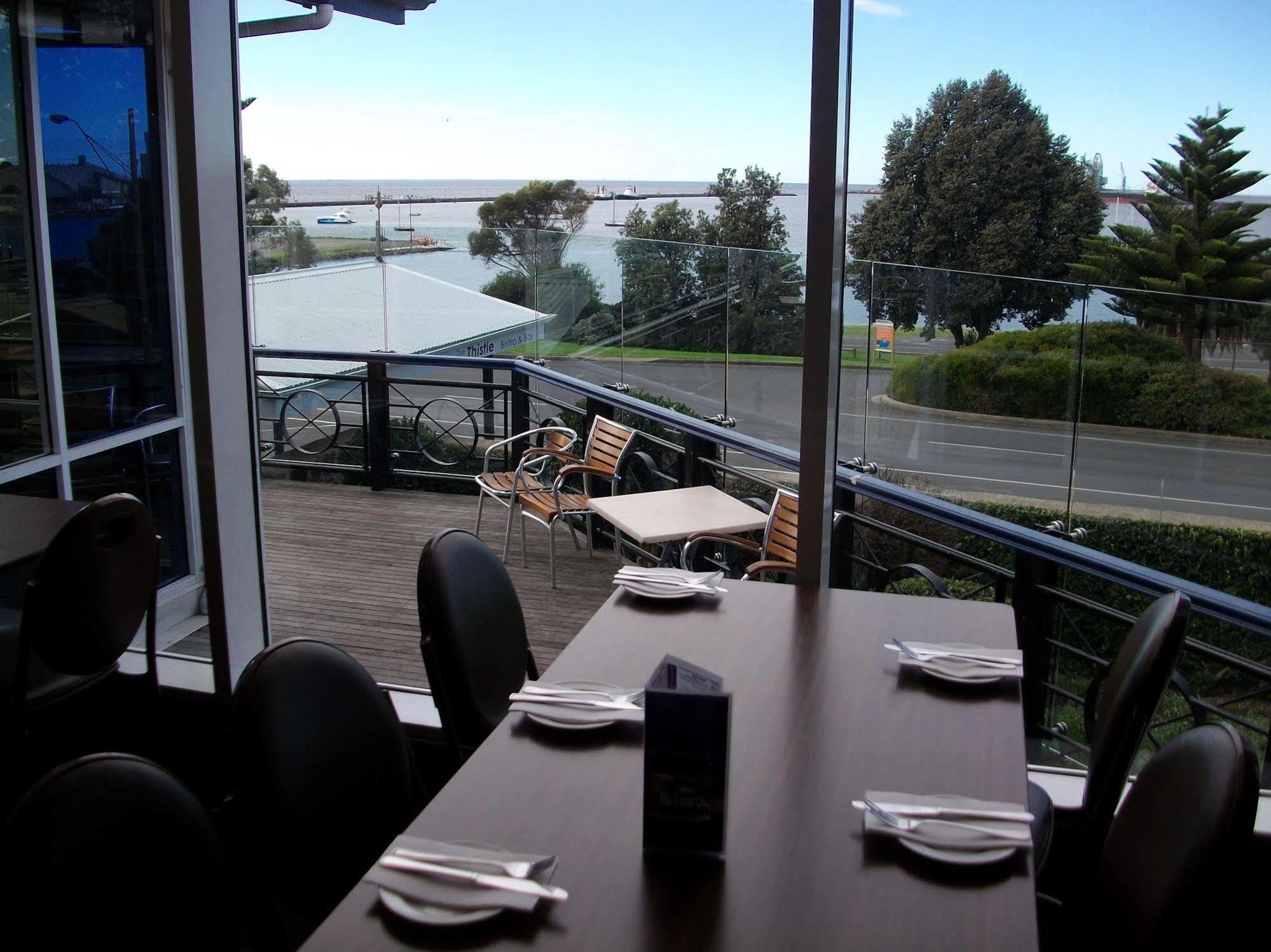 Richmond Henty Hotel Portland Bagian luar foto