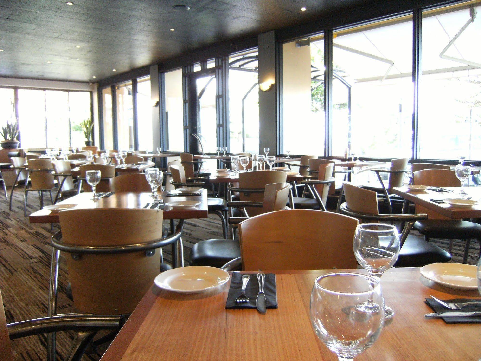 Richmond Henty Hotel Portland Bagian luar foto